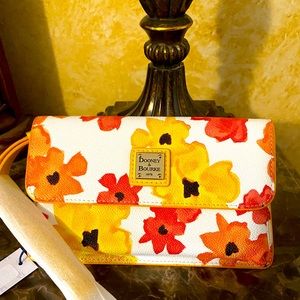 NWT Dooney and Bourke Yellow Bloom Millie Wallet/Clutch